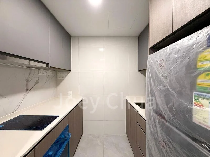 2 Bed Condo for Rent in The Watergardens At Canberra - Image 7