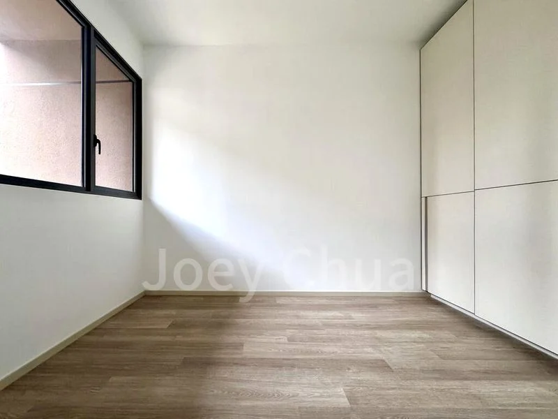 2 Bed Condo for Rent in The Watergardens At Canberra - Image 1