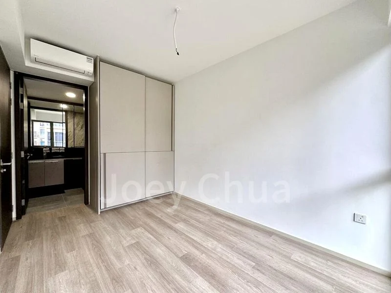 2 Bed Condo for Rent in The Watergardens At Canberra - Image 5