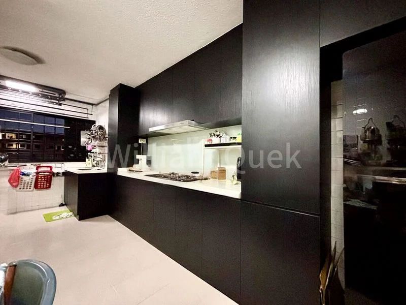 4 Room (4NG) HDB for Sale in 705 Clementi West Street 2 - Image 5