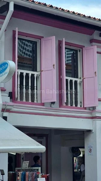 Office for Rent: Bussorah Street, Kg Glam - Image 1