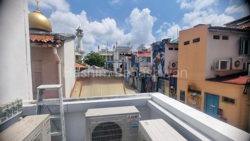 Office for Rent: Bussorah Street, Kg Glam - Image 2