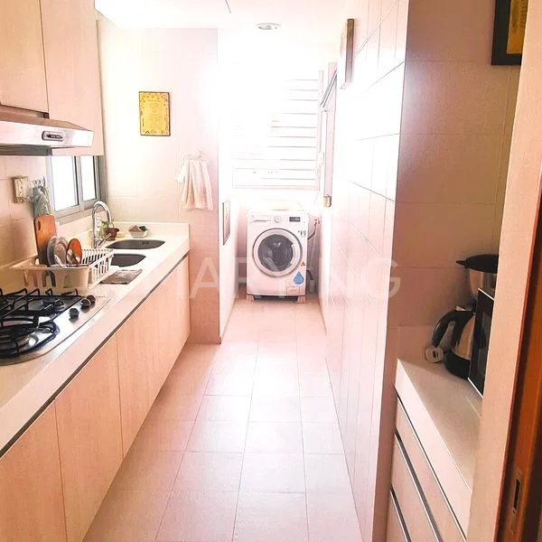 3 Bed Condo for Rent in The Quartz - Image 8