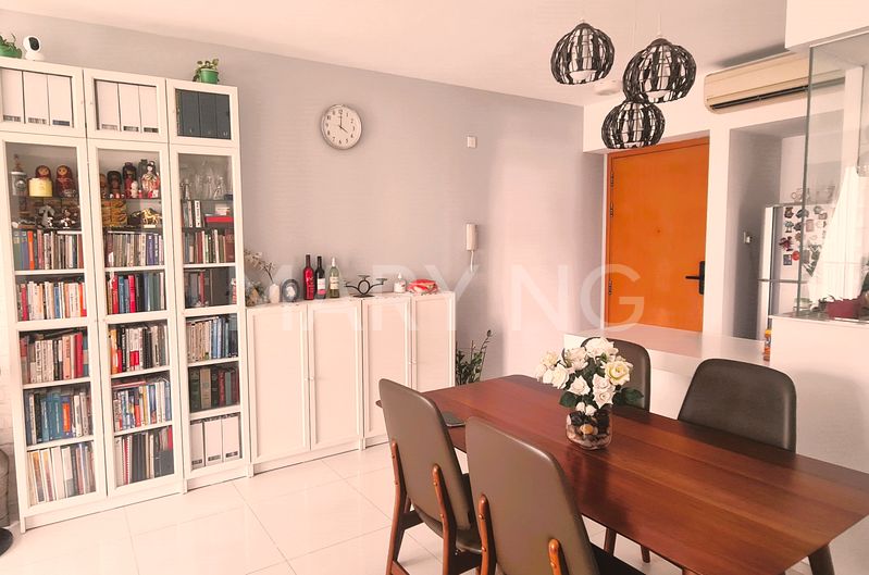 3 Bed Condo for Rent in The Quartz - Image 3