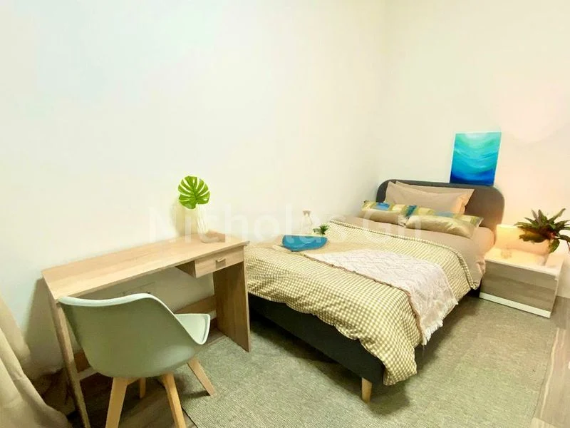 Common Room (Condo) for Rent in  Lakeville - Image 2