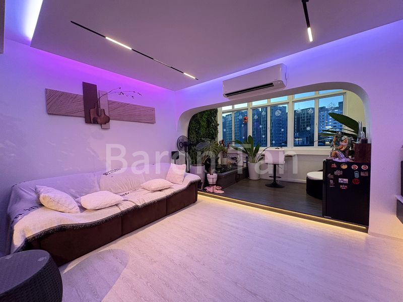 Maisonette HDB for Sale in  230 Hougang Avenue 1 - Image 3