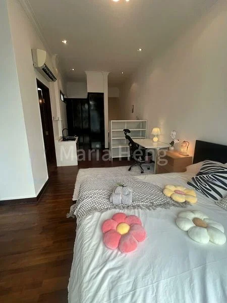 Room (Landed) for Rent in  Kew Vale - Image 8