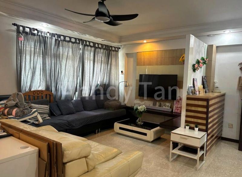 5 Room (5I) HDB for Sale in  507C Wellington Circle - Image 2