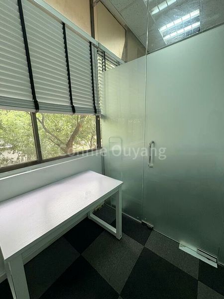 Office for Rent: Royal Hotel - Image 7