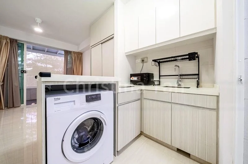 3 Bed Executive Condo for Sale in  1 Canberra - Image 1