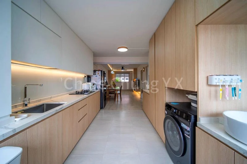 3 Room (3A) HDB for Sale in 241 Jurong East Street 24 - Image 7