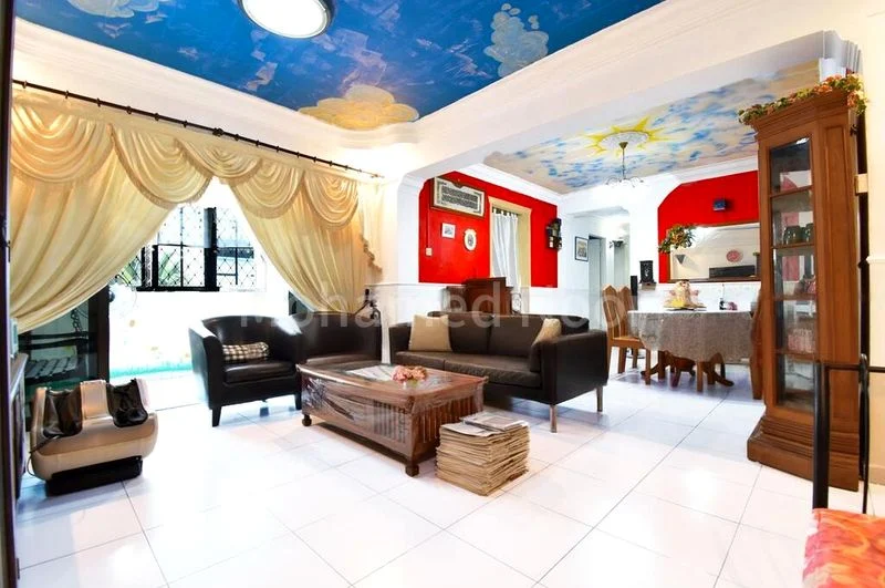 Premium HDB for Sale in  682 Choa Chu Kang Crescent - Image 2