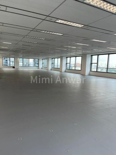 Other Retail for Rent in  The Heeren - Image 4