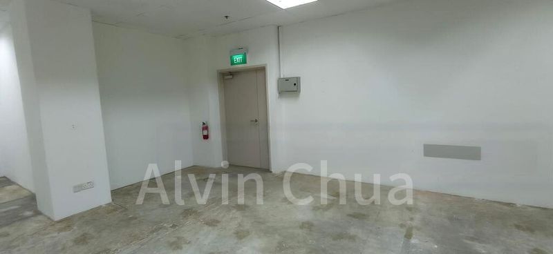 Nordic European Centre: 1 Property, 1 Shop, 1 Complex - Image 12