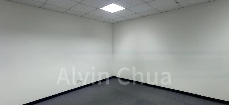 Nordic European Centre: 1 Property, 1 Shop, 1 Complex - Image 15