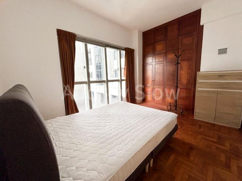 2 Bed Condo for Sale in  The Bayshore - Image 6