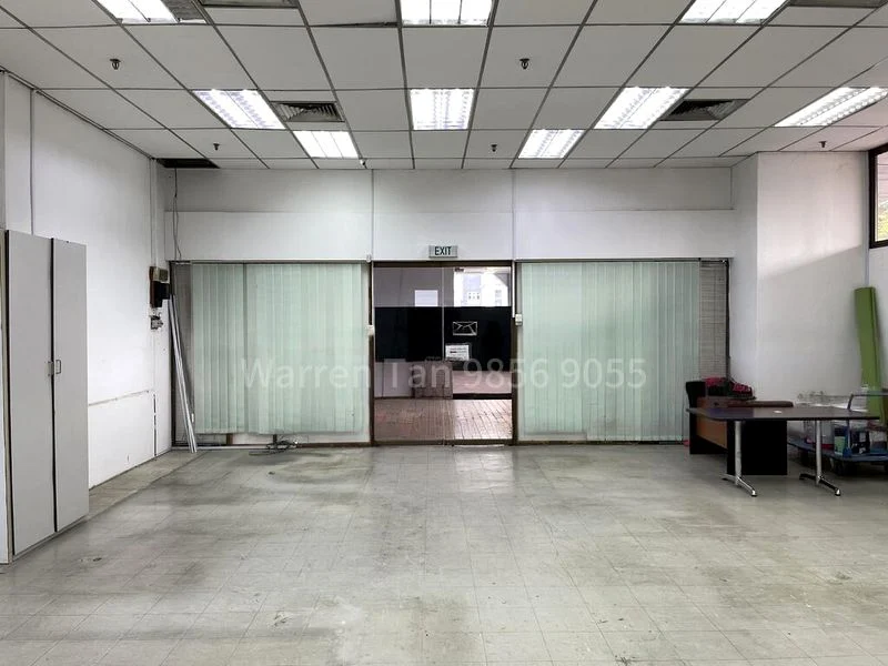 Light Industrial (B1) for Rent: Sindo Industrial Building - Image 3