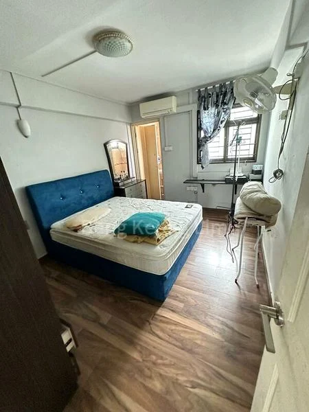 4 Room (4NG) HDB for Sale in  414 Ang Mo Kio Avenue 10 - Image 4