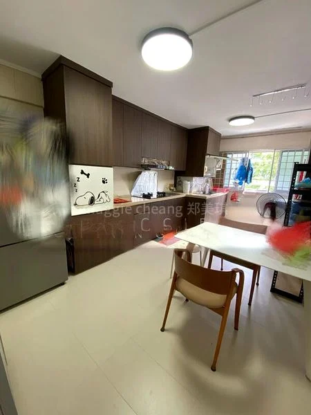 3 Room (3I) HDB for Rent in  434 Clementi Avenue 3 - Image 3