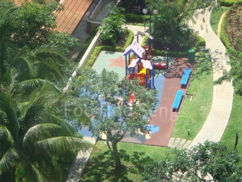 4 Bed Condo for Rent in  Four Seasons Park - Image 11