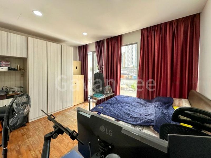 6 Bed Semi-Detached House (Landed) for Sale in  Gerald Mugliston Estate - Image 8