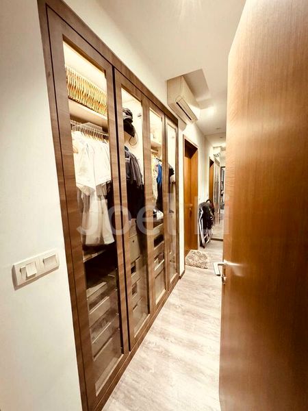 4 Bed Executive Condo for Sale in  The Topiary - Image 11