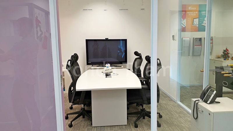 Office for Rent in Goldbell Tower - Image 4