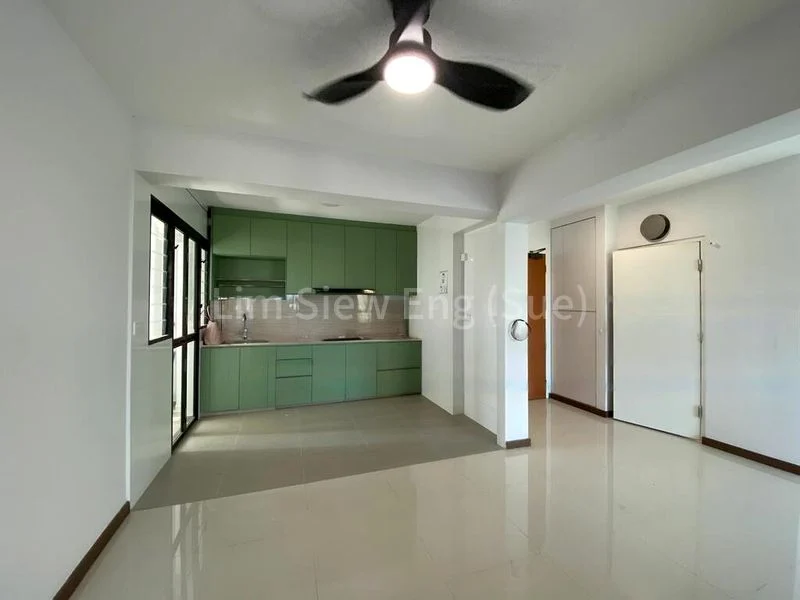 Room (HDB) for Rent in  West Coast Crescent - Image 4