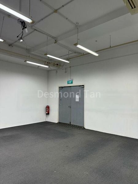 Light Industrial (B1) for Rent: One Commonwealth - Image 1