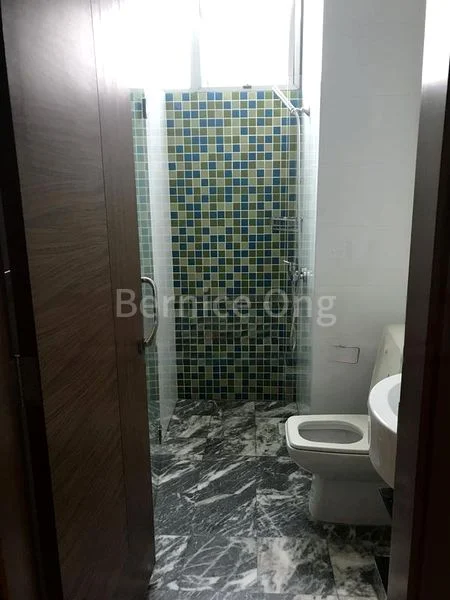 2 Bed Apartment (Condo) for Rent in  Mill Point - Image 7