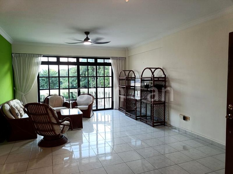 3 Bed Condo for Rent in Park East - Image 3