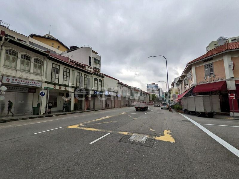 Food & Beverage for Rent: ️AFFORDABLE CORNER Prominent F&B Shop @ Jalan Besar ️Short Walk to MRT ️Iconic Complex - Image 4