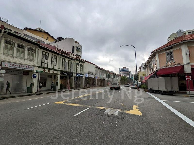 Food & Beverage for Rent: ️AFFORDABLE CORNER Prominent F&B Shop @ Jalan Besar ️Short Walk to MRT ️Iconic Complex - Image 12