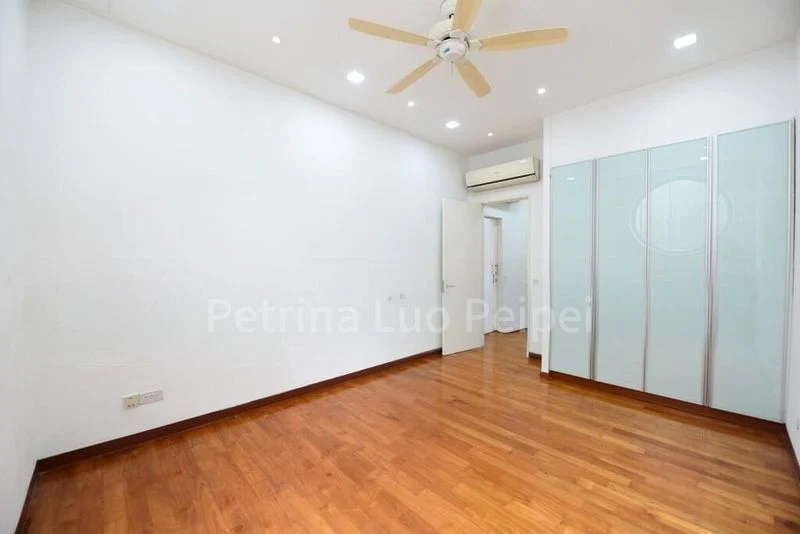 3 Bed Condo for Rent in  Nassim Jade - Image 3