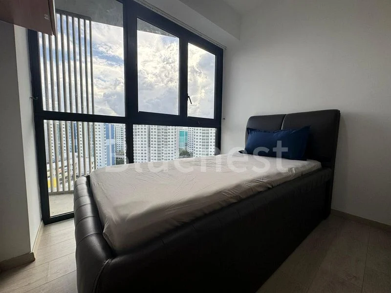 Common Room (Condo) for Rent in River Isles - Image 1