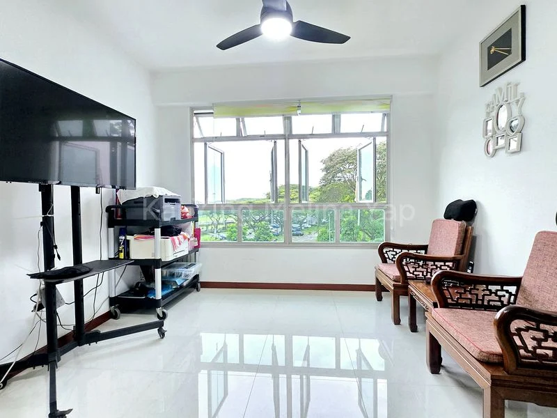 4 Room (4A) HDB for Sale in 513C Yishun Street 51 - Image 3