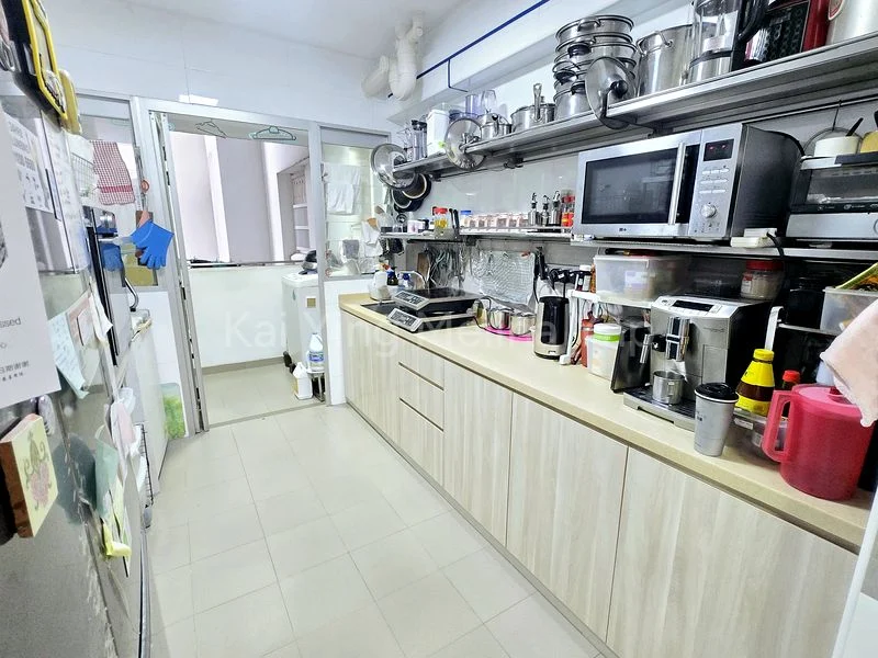 4 Room (4A) HDB for Sale in 513C Yishun Street 51 - Image 8