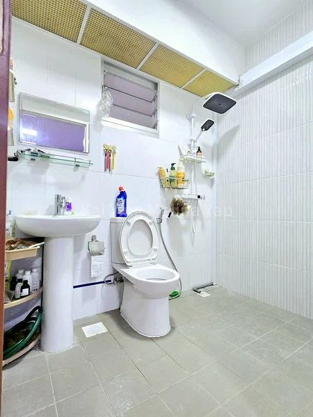 4 Room (4A) HDB for Sale in 513C Yishun Street 51 - Image 12