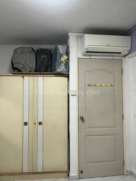 Common Room (HDB) for Rent in  211 Serangoon Avenue 4 - Image 3