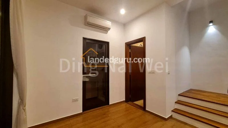 5 Bed Cluster House (Landed) for Rent in  Eleven @ Holland - Image 2