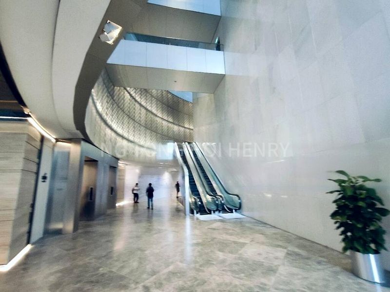 Office for Rent: Singapore Land Tower - Image 5