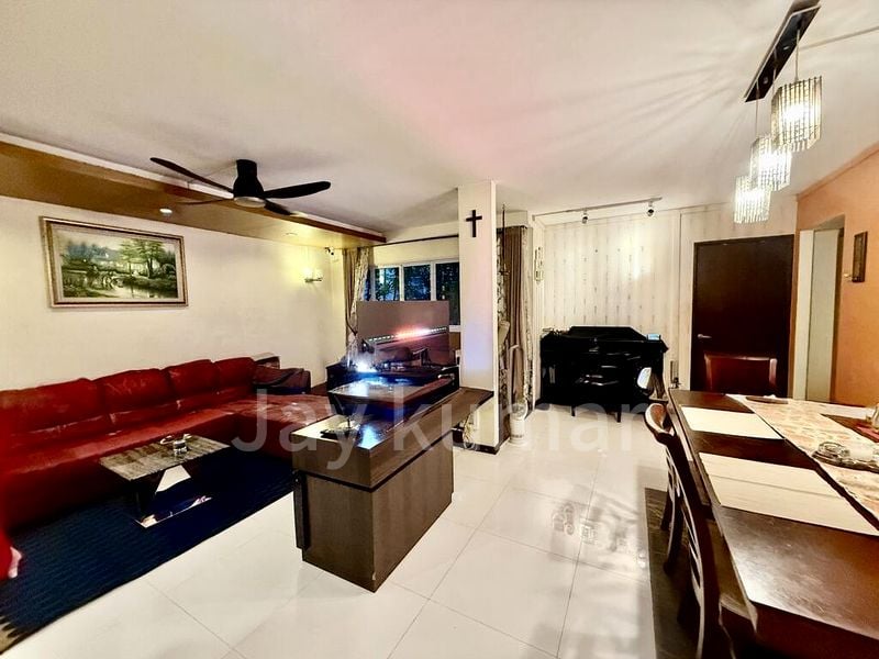 5 Room (5I) HDB for Sale in 261A Sengkang East Way - Image 2