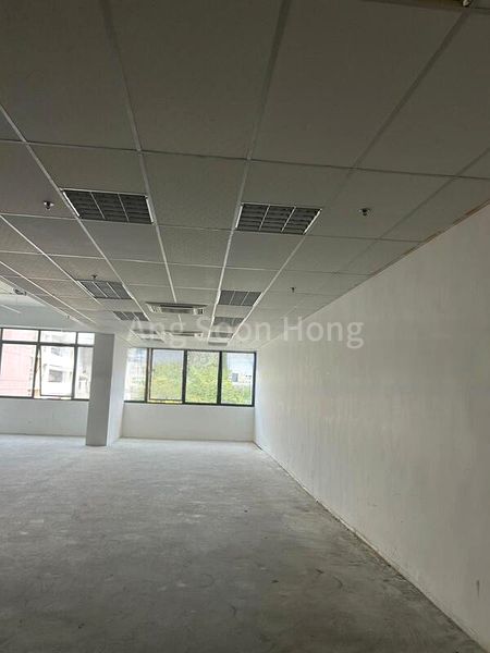 Light Industrial (B1) for Sale: Vertex, 1-5 Foundry Street, Light Industrial Complex & Shop - Image 4