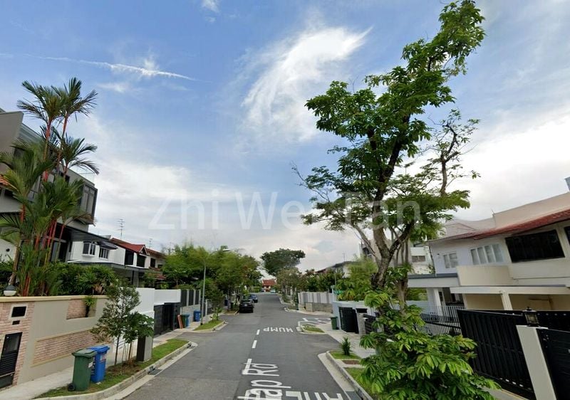 8 Bed Semi-Detached House (Landed) for Sale in Dedap Road - Image 2