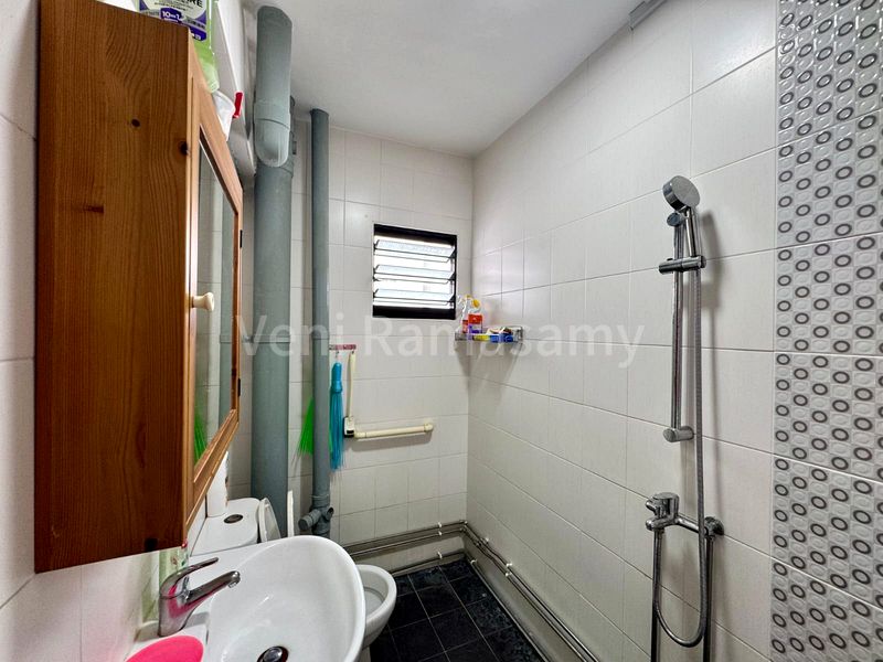 Maisonette HDB for Sale in 231 Hougang Street 21 - Image 12