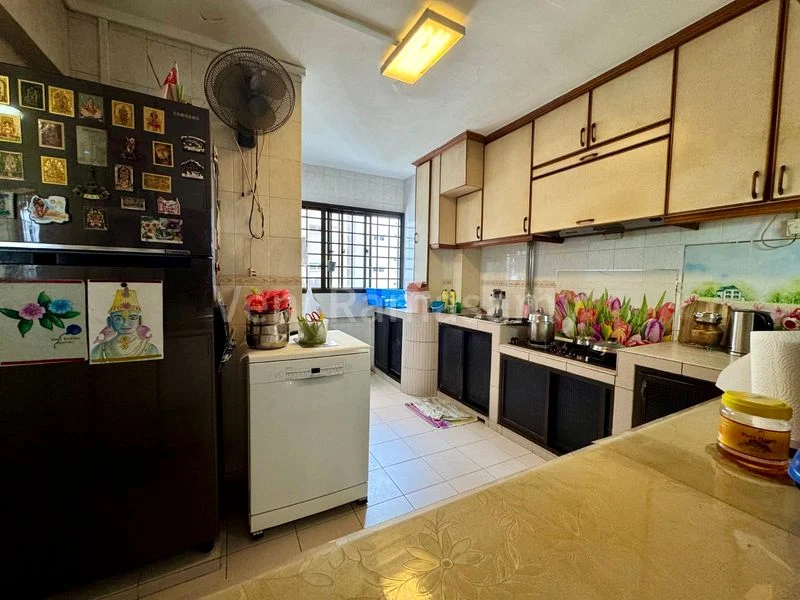 Maisonette HDB for Sale in 231 Hougang Street 21 - Image 3