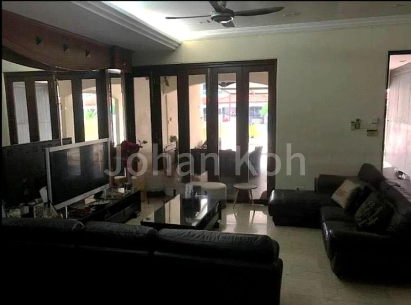 5 Bed Terraced House (Landed) for Sale in  La Quinta Park - Image 2