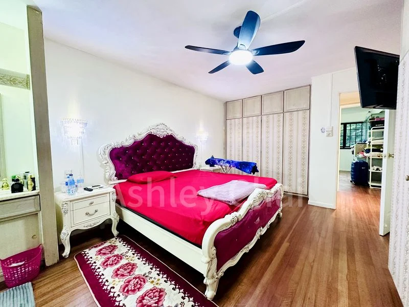5 Room (5I) HDB for Sale in 856 Tampines Street 82 - Image 5