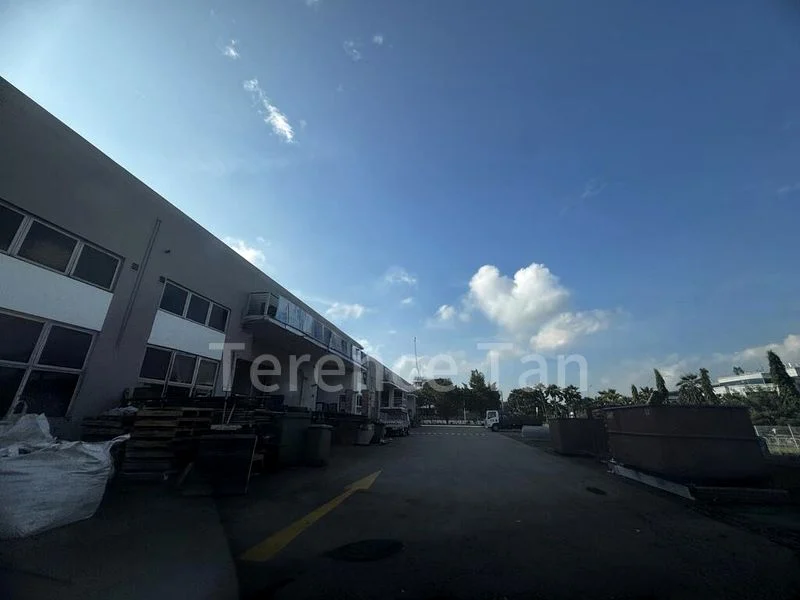 Factory / Workshop (B2) for Sale: The Index, 1,800 Sq Ft Industrial Unit on Bilton Way - Image 1