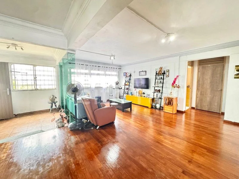 5 Room (5A) HDB for Sale in  872 Woodlands Street 81 - Image 2
